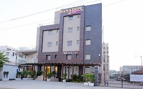 ホテル パラドール アーグラ